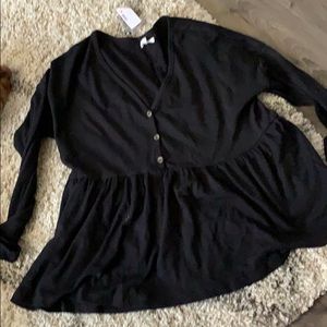 Women’s Large Maurices top